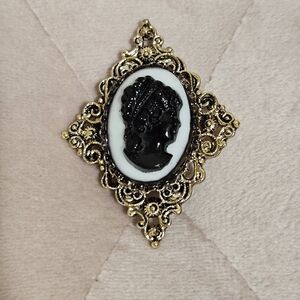 Cameo Brooch with Gold Filigree